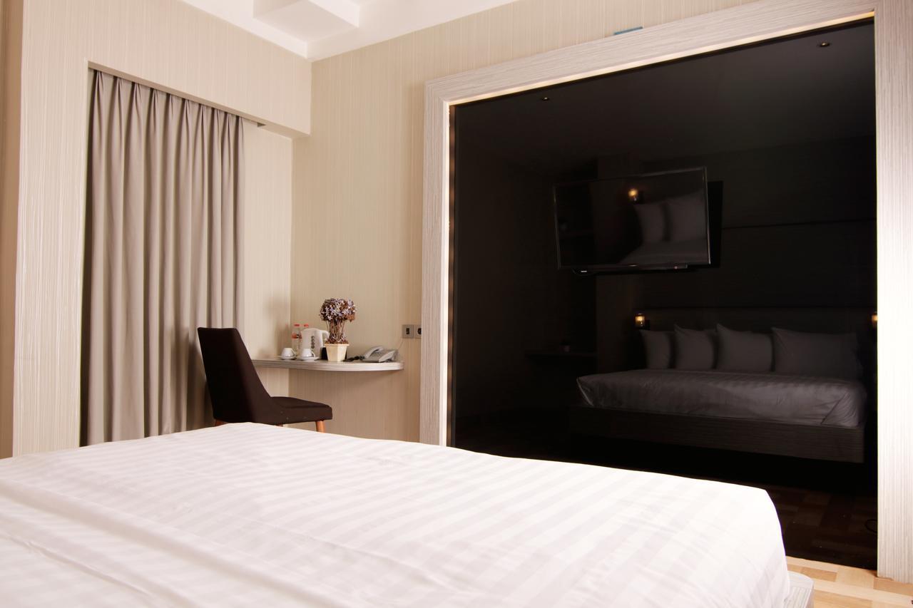 Shakti Hotel Jakarta Exterior photo